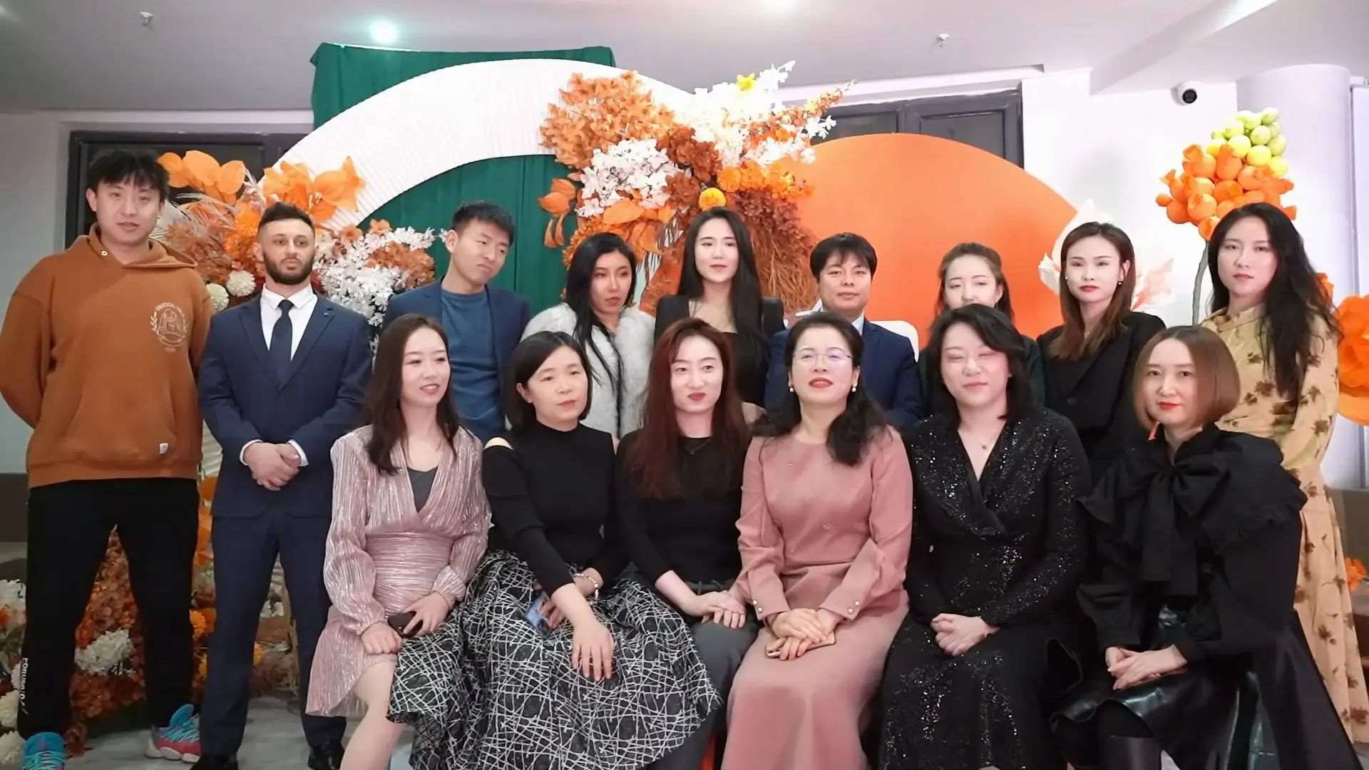 龙年大吉，新春快乐！